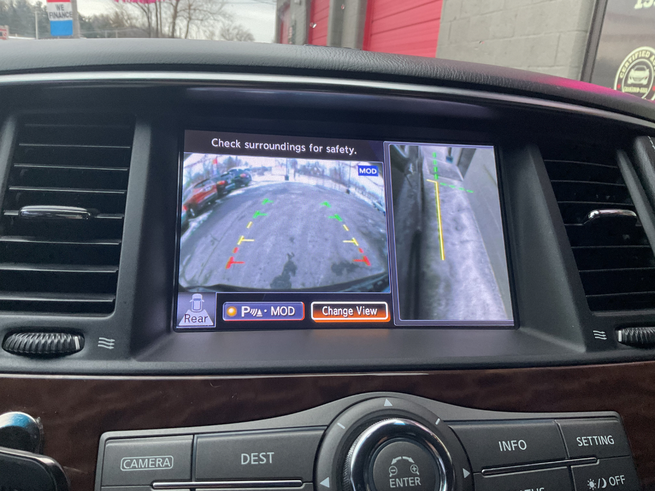 Nissan Armada SV AWD 2017