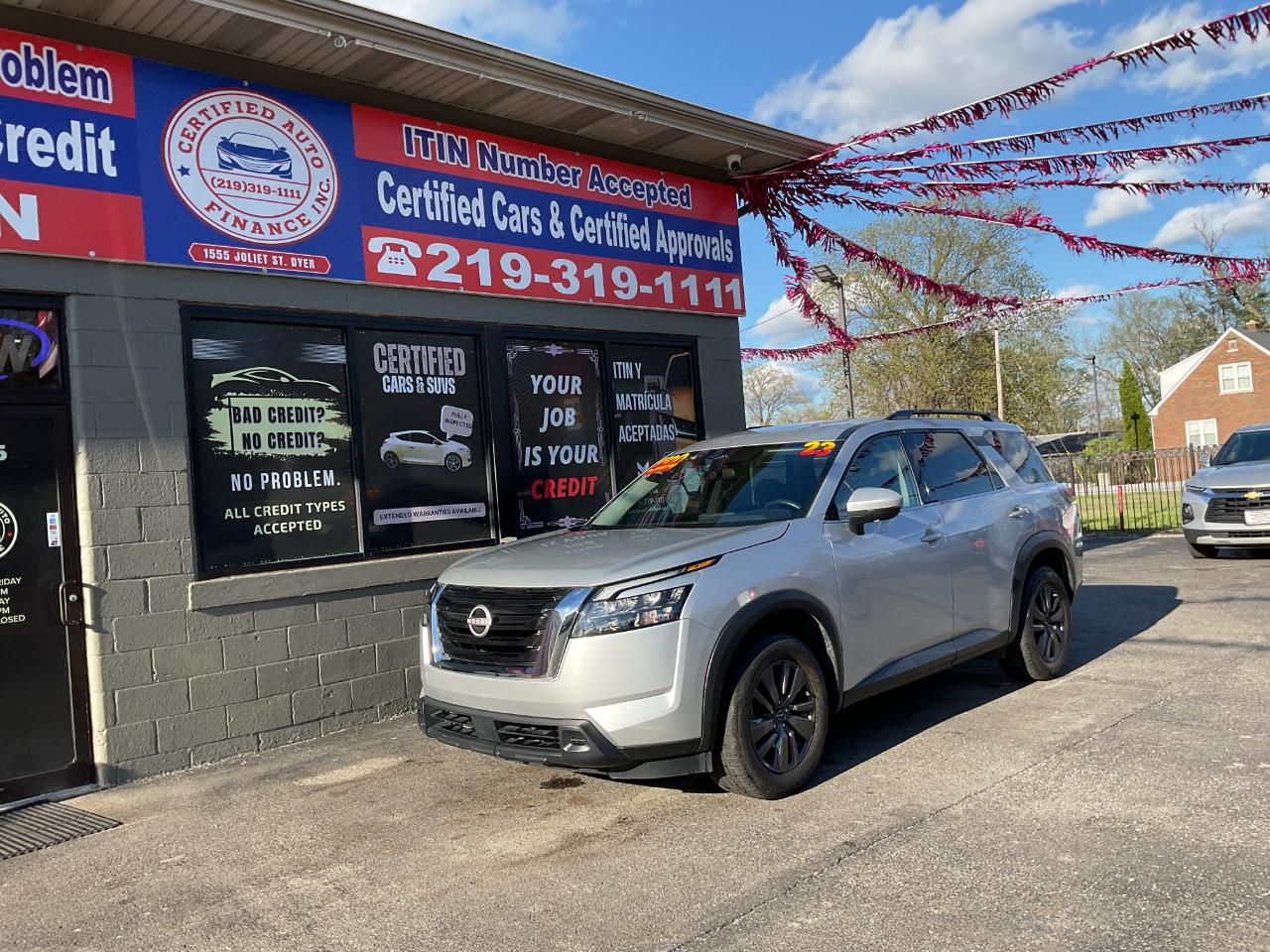 Nissan Pathfinder SV 2023