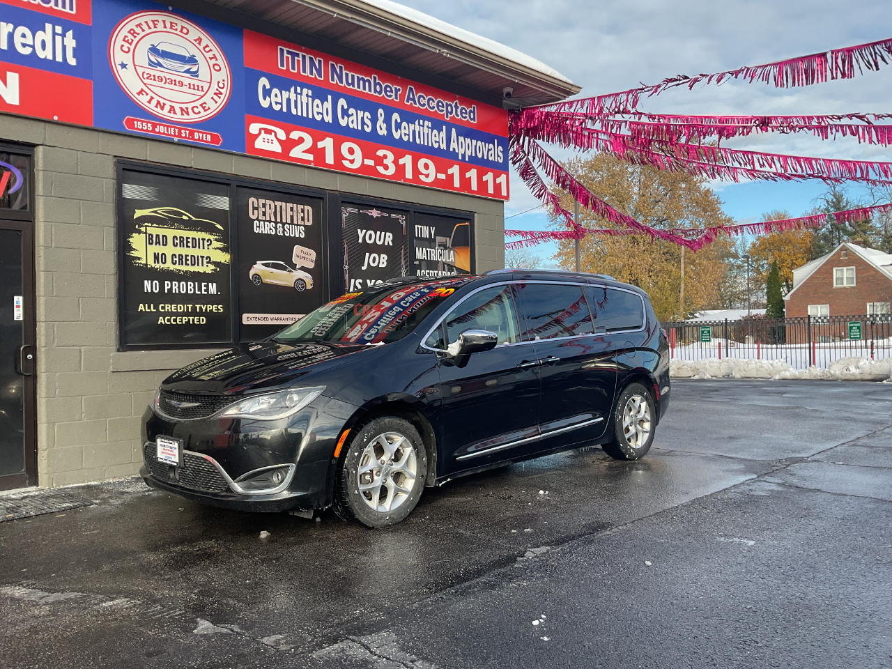 2020 Chrysler Pacifica Limited's photo