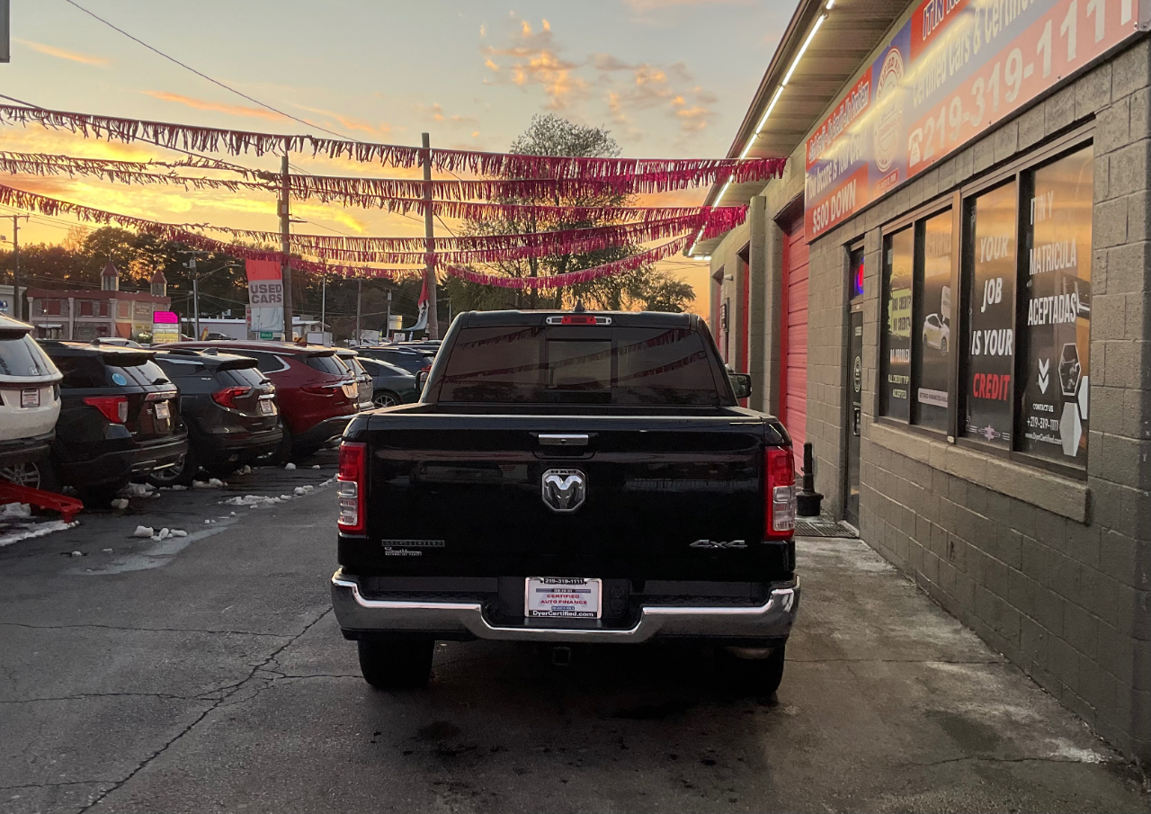 RAM 1500 Big Horn Crew Cab SWB 4WD 2019