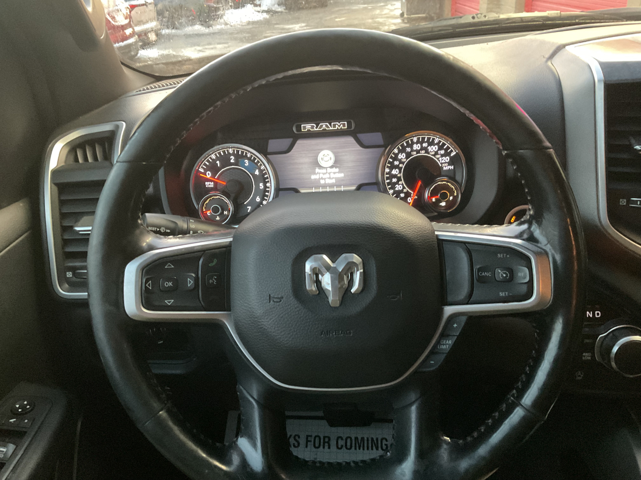 RAM 1500 Big Horn Crew Cab SWB 4WD 2019