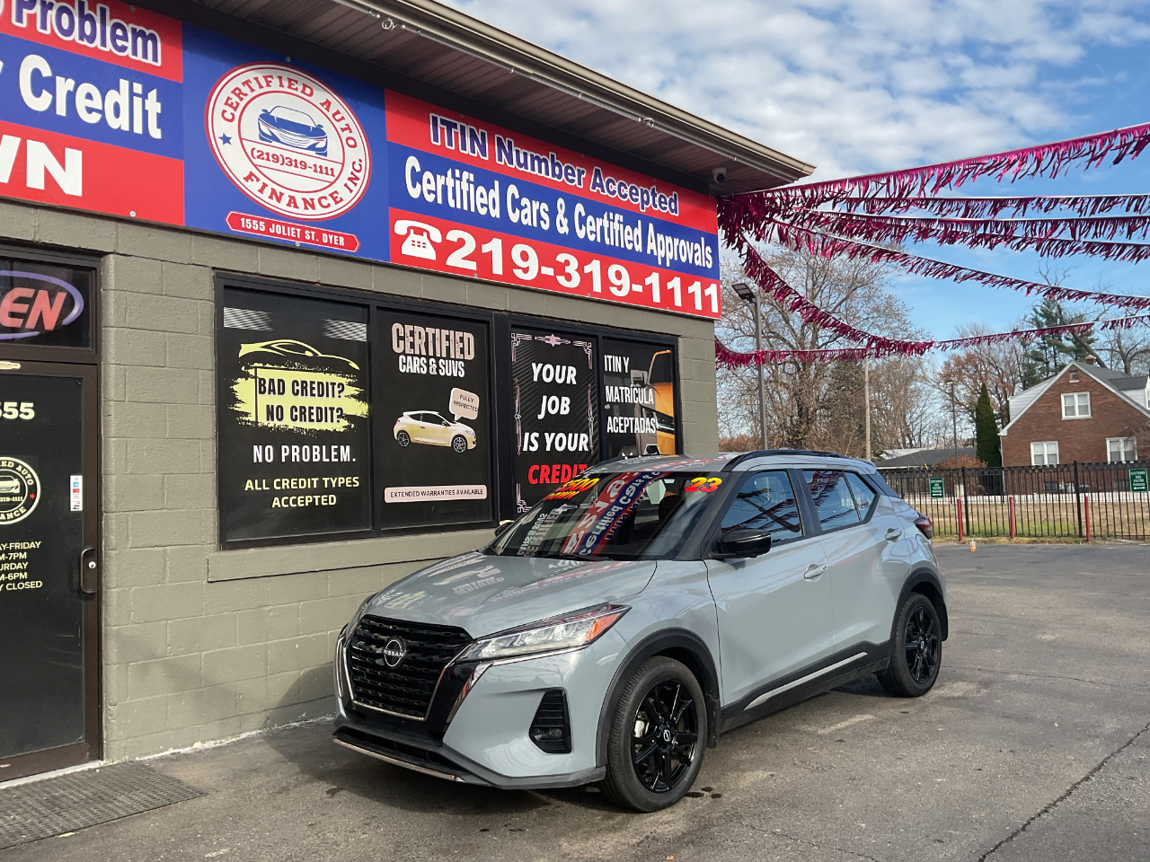2023 Nissan Kicks SR
