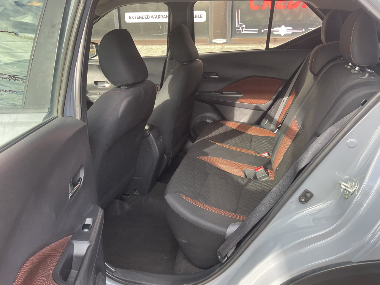 2023 Nissan Kicks SR photo 3