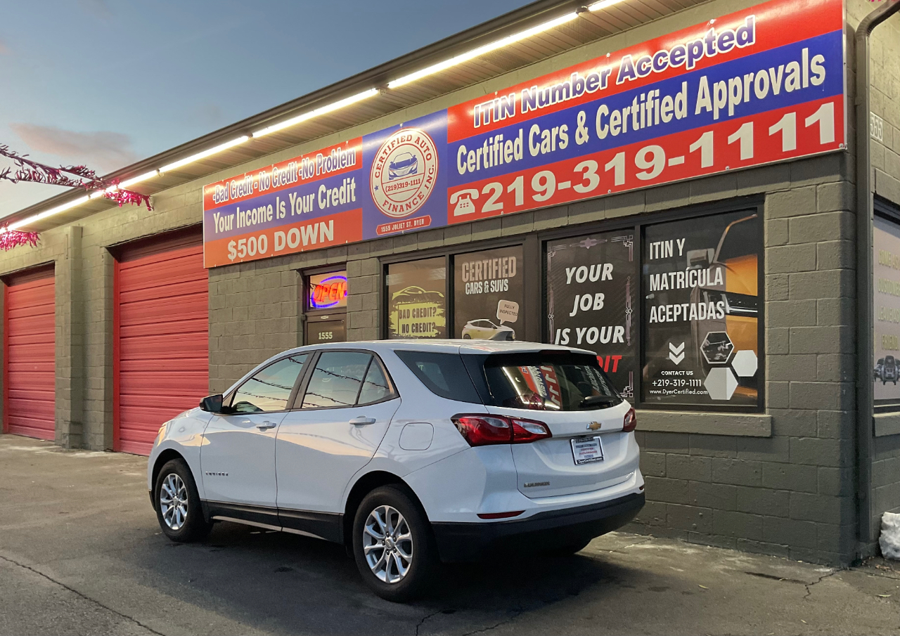 2020 Chevrolet Equinox LS photo 3