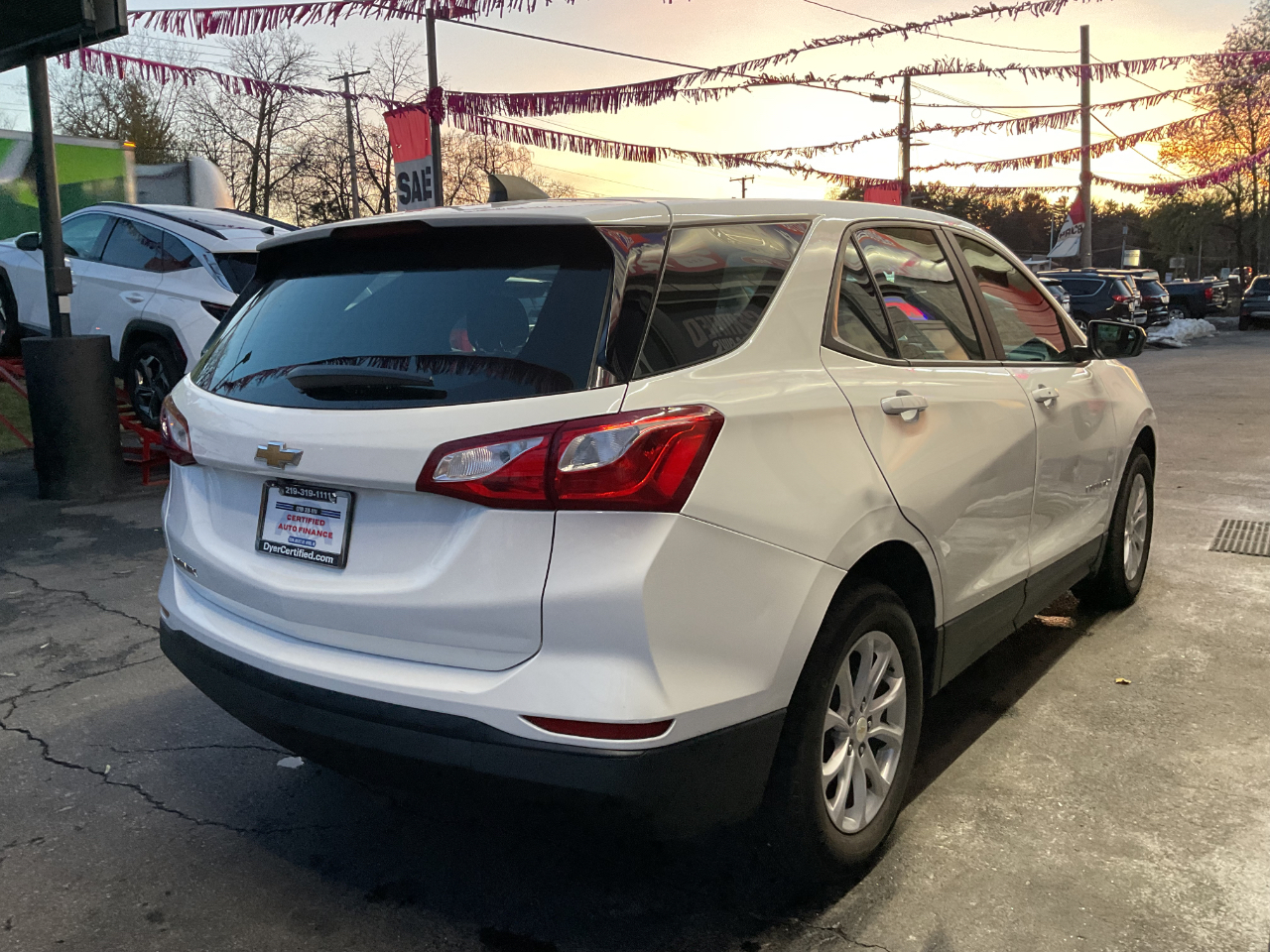 2020 Chevrolet Equinox LS photo 4
