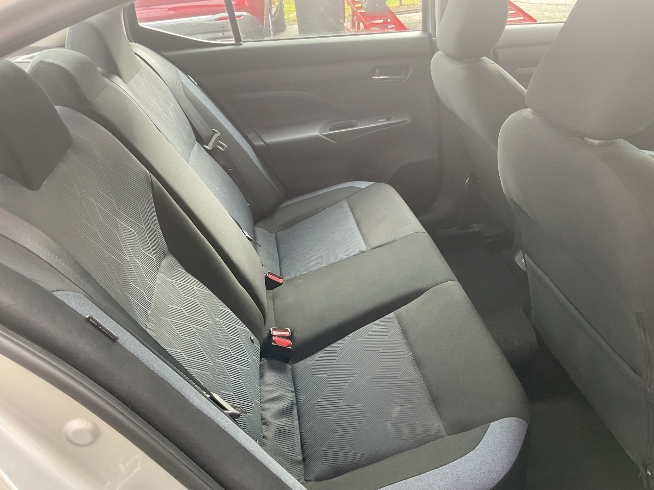 Nissan Versa SV 2025