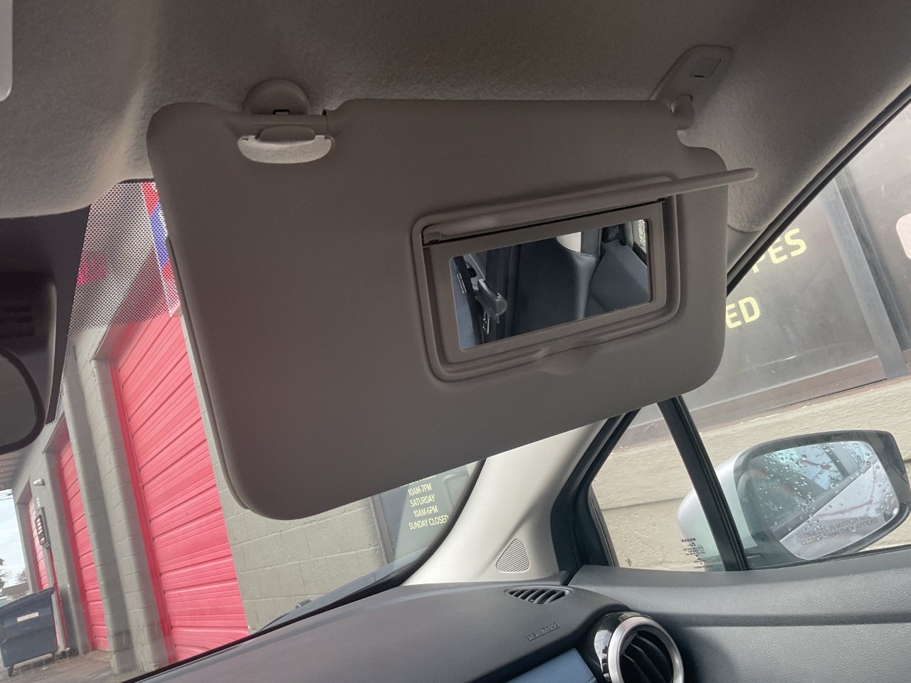 Nissan Versa SV 2025