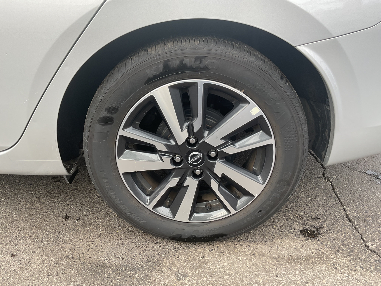 Nissan Versa SV 2025