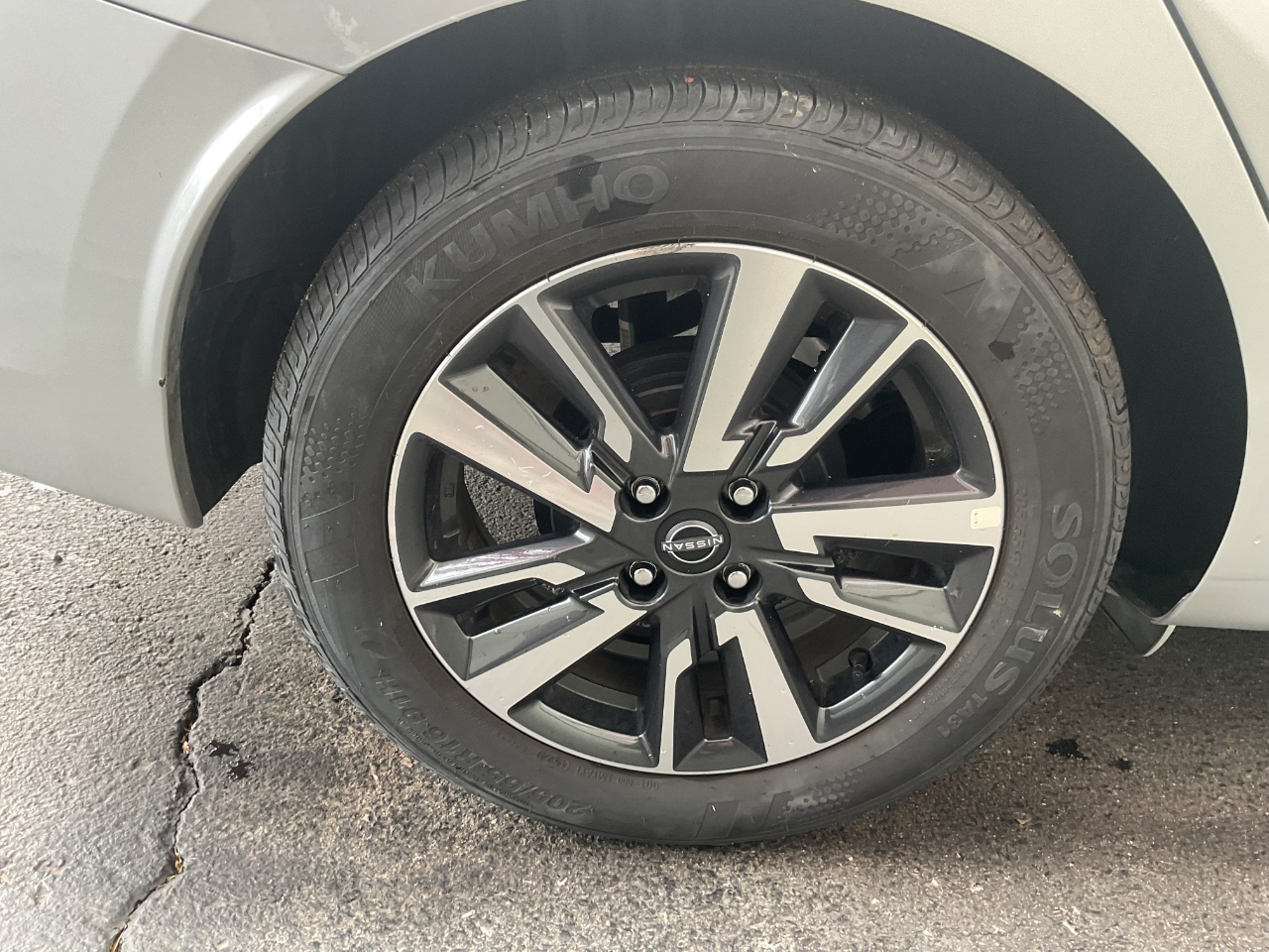 Nissan Versa SV 2025