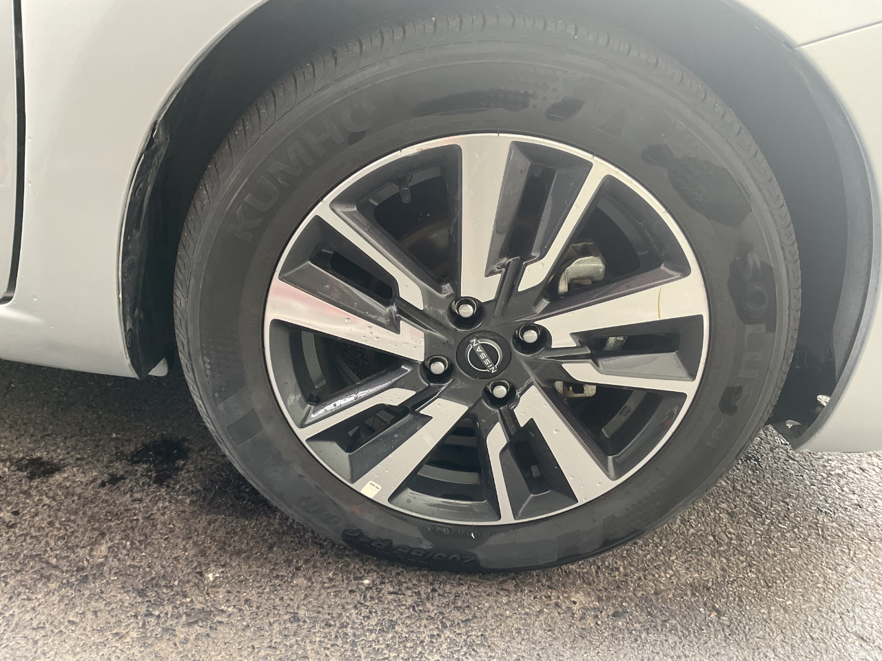 Nissan Versa SV 2025