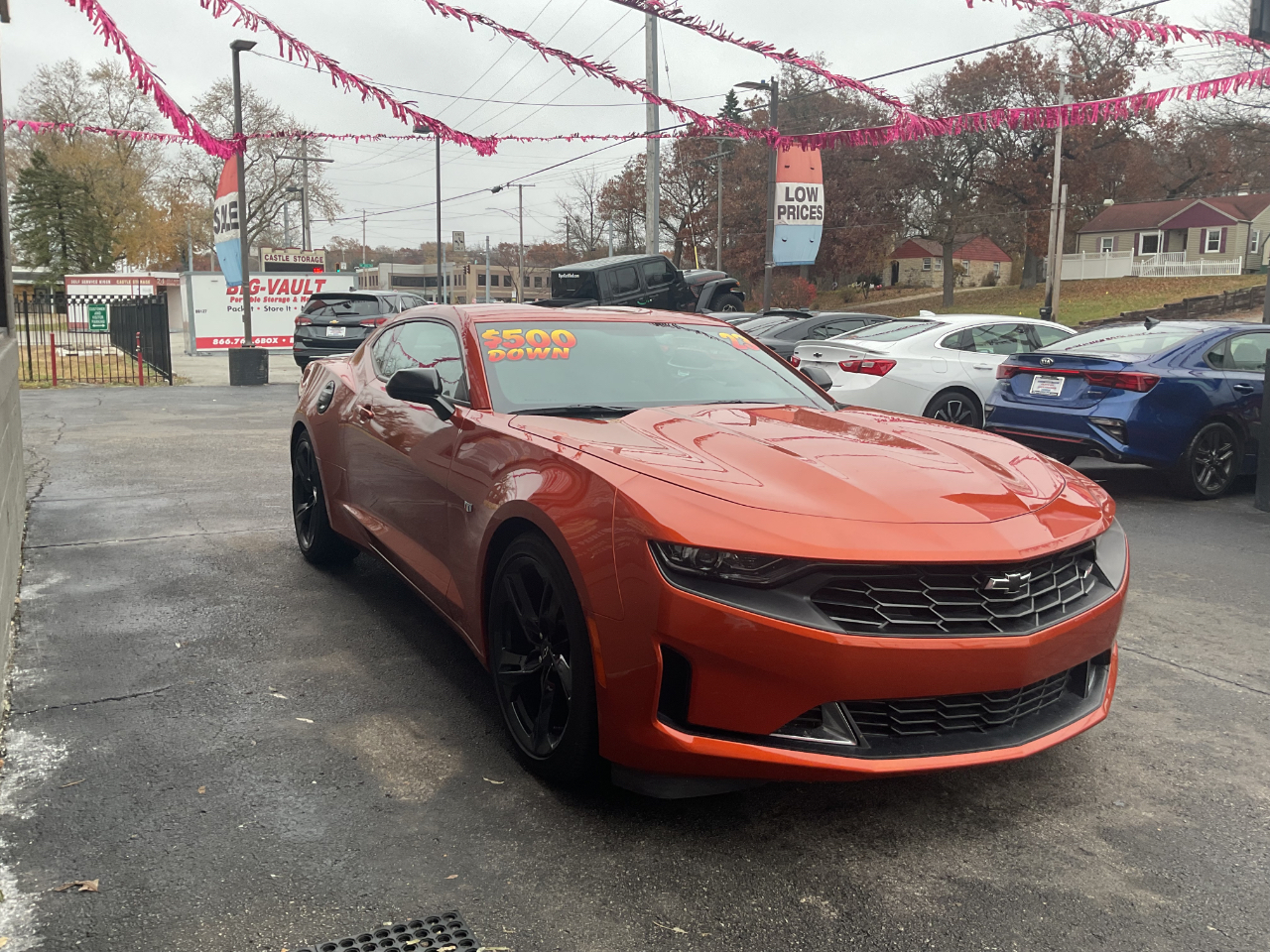 2023 Chevrolet Camaro 1LT Coupe photo 2
