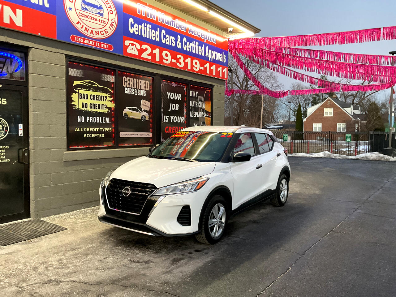 2022 Nissan Kicks S's photo