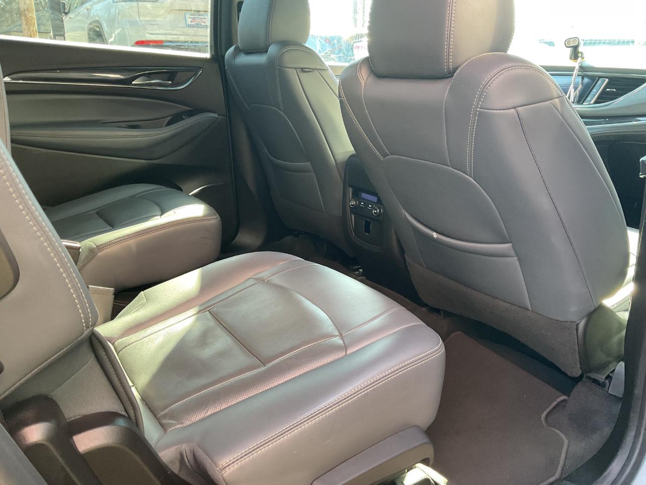 Buick Enclave Essence FWD 2022