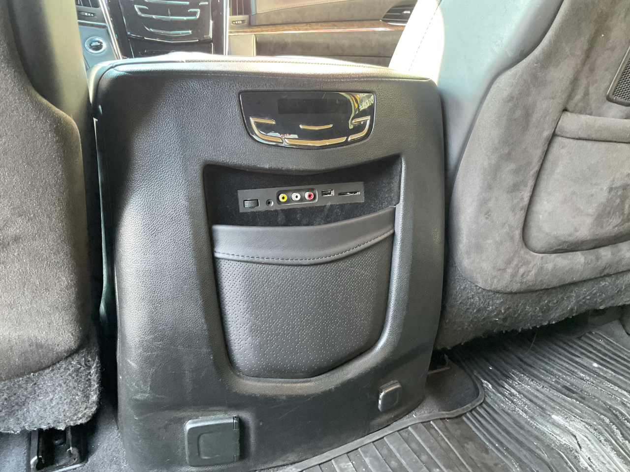 Cadillac Escalade Platinum 4WD 2016