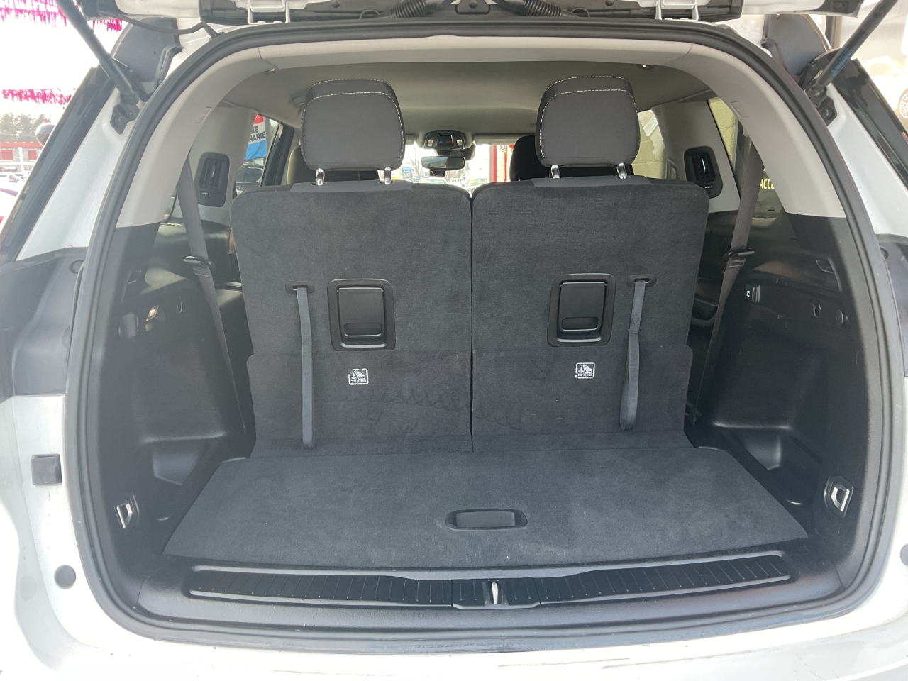 Jeep Grand Cherokee L Laredo 4WD 2023