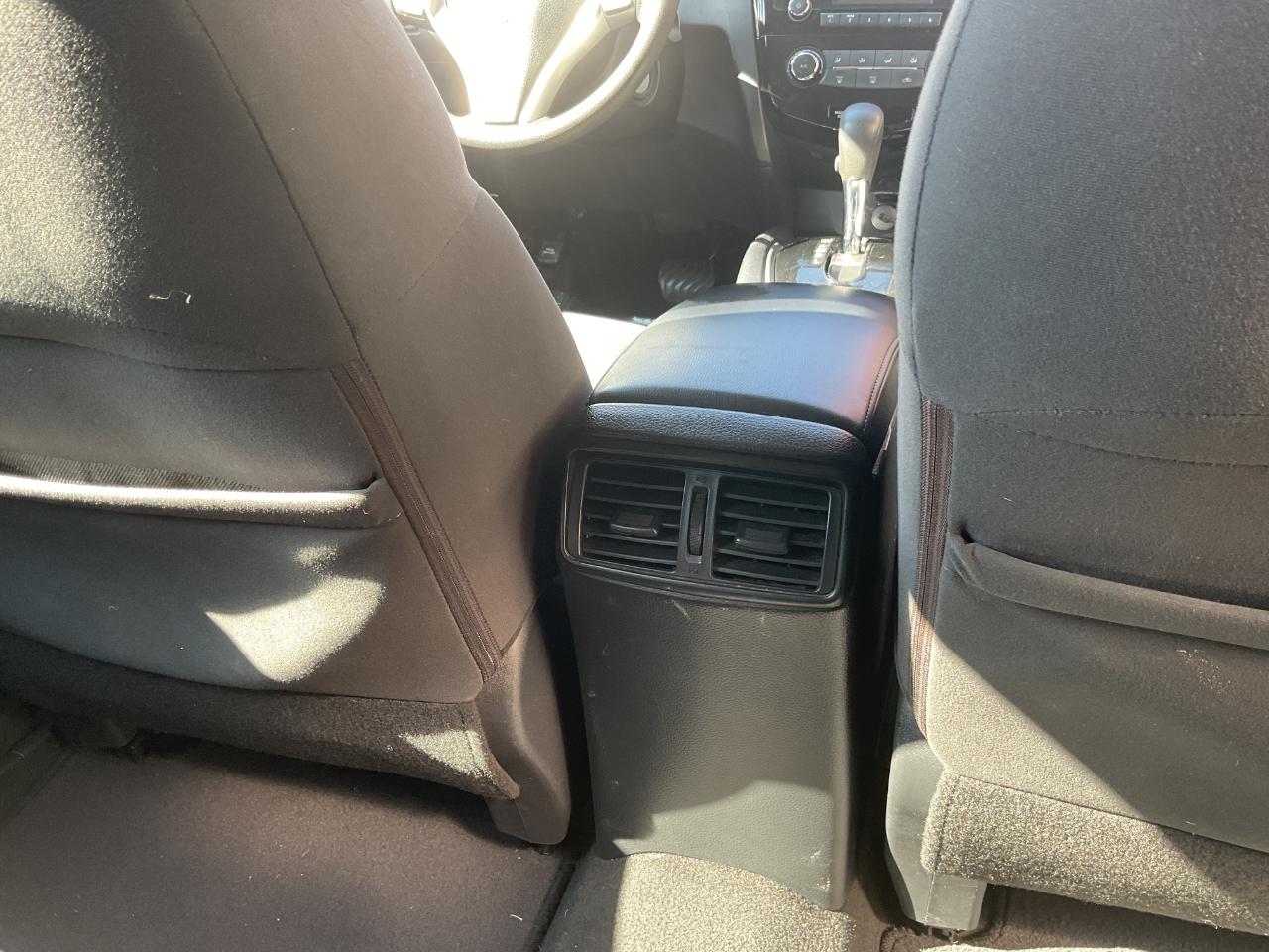 Nissan Rogue S AWD 2016