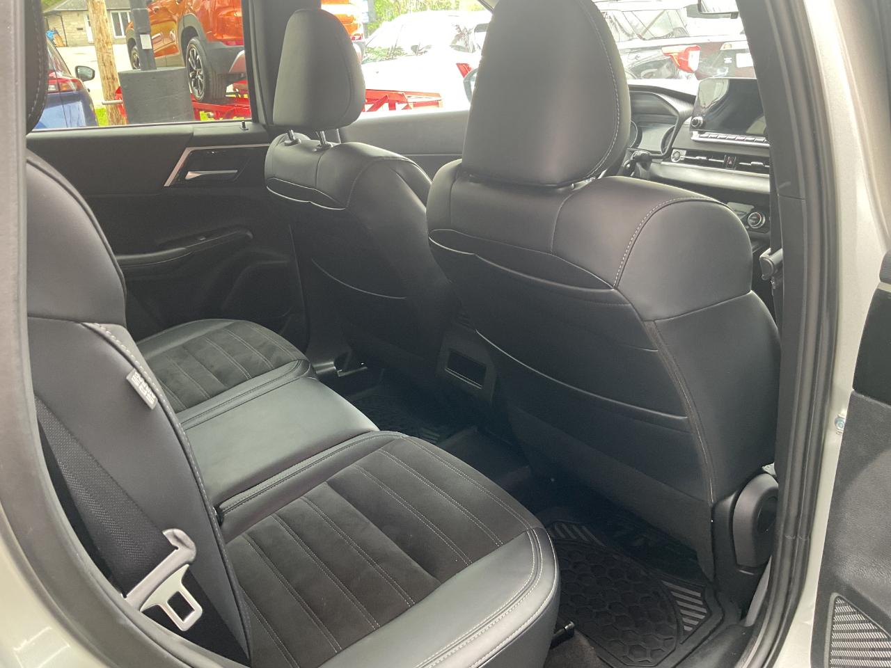 Mitsubishi Outlander SE 4WD 2024