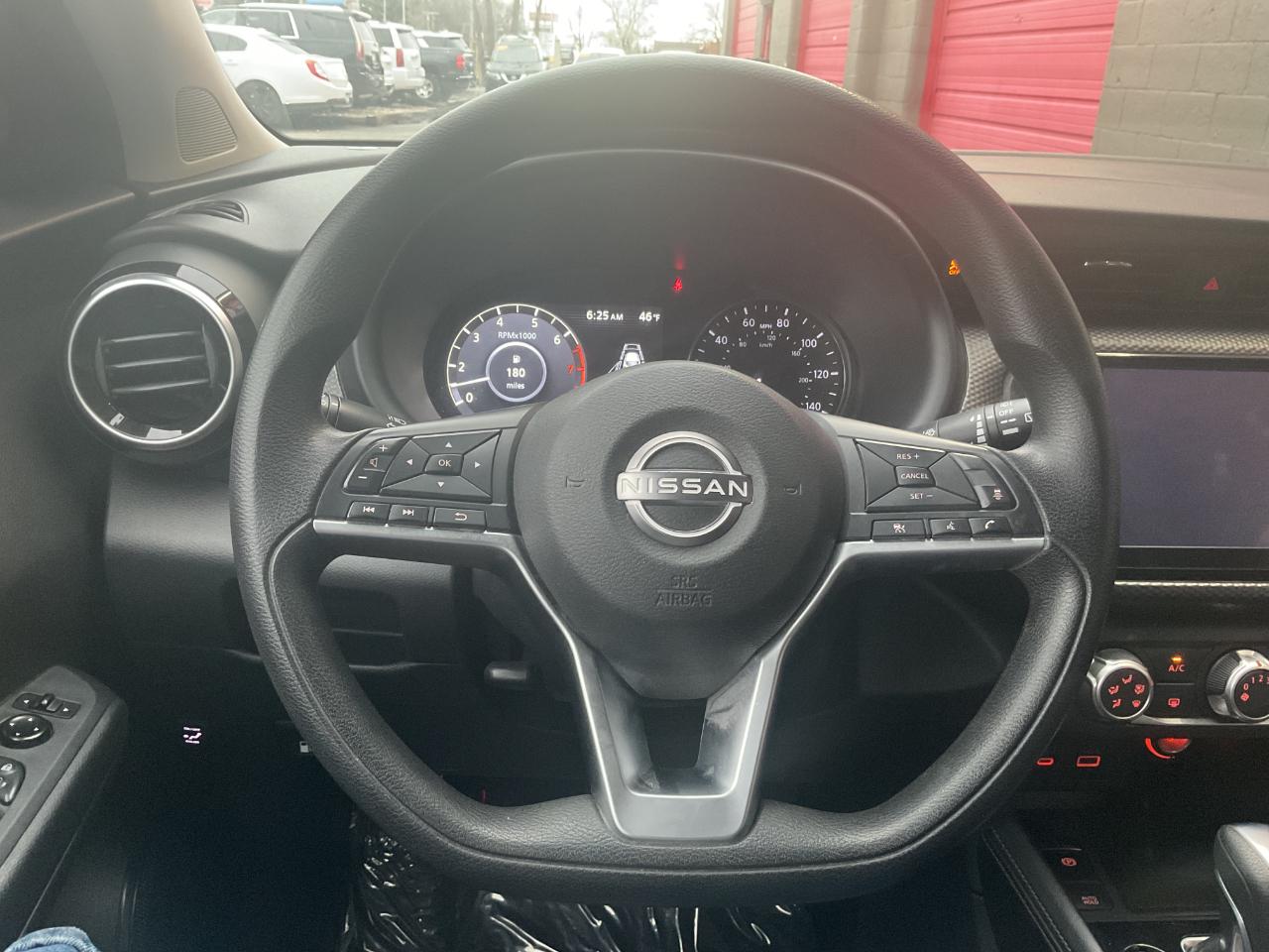 Nissan Kicks SV 2023