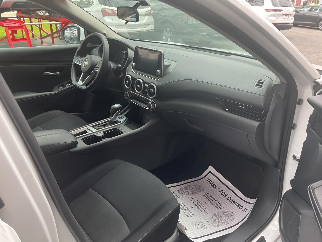 Nissan Sentra SV 2025