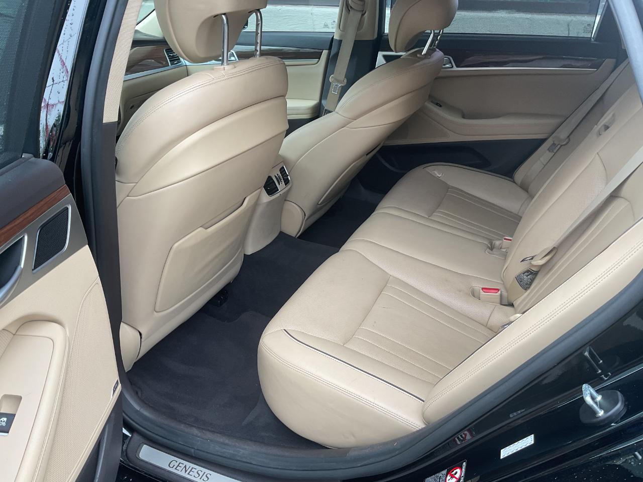 Hyundai Genesis 3.8L 2016