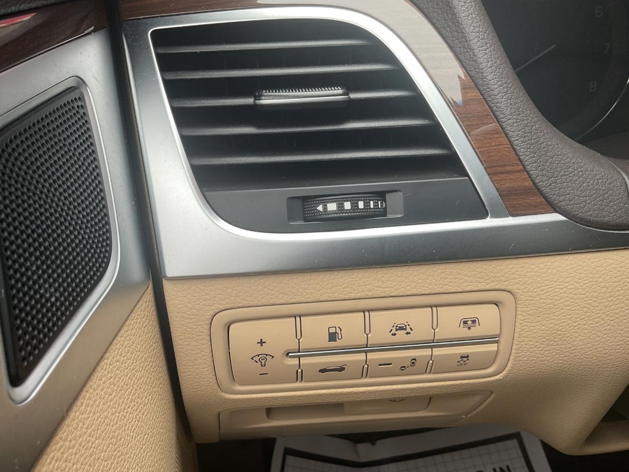 Hyundai Genesis 3.8L 2016