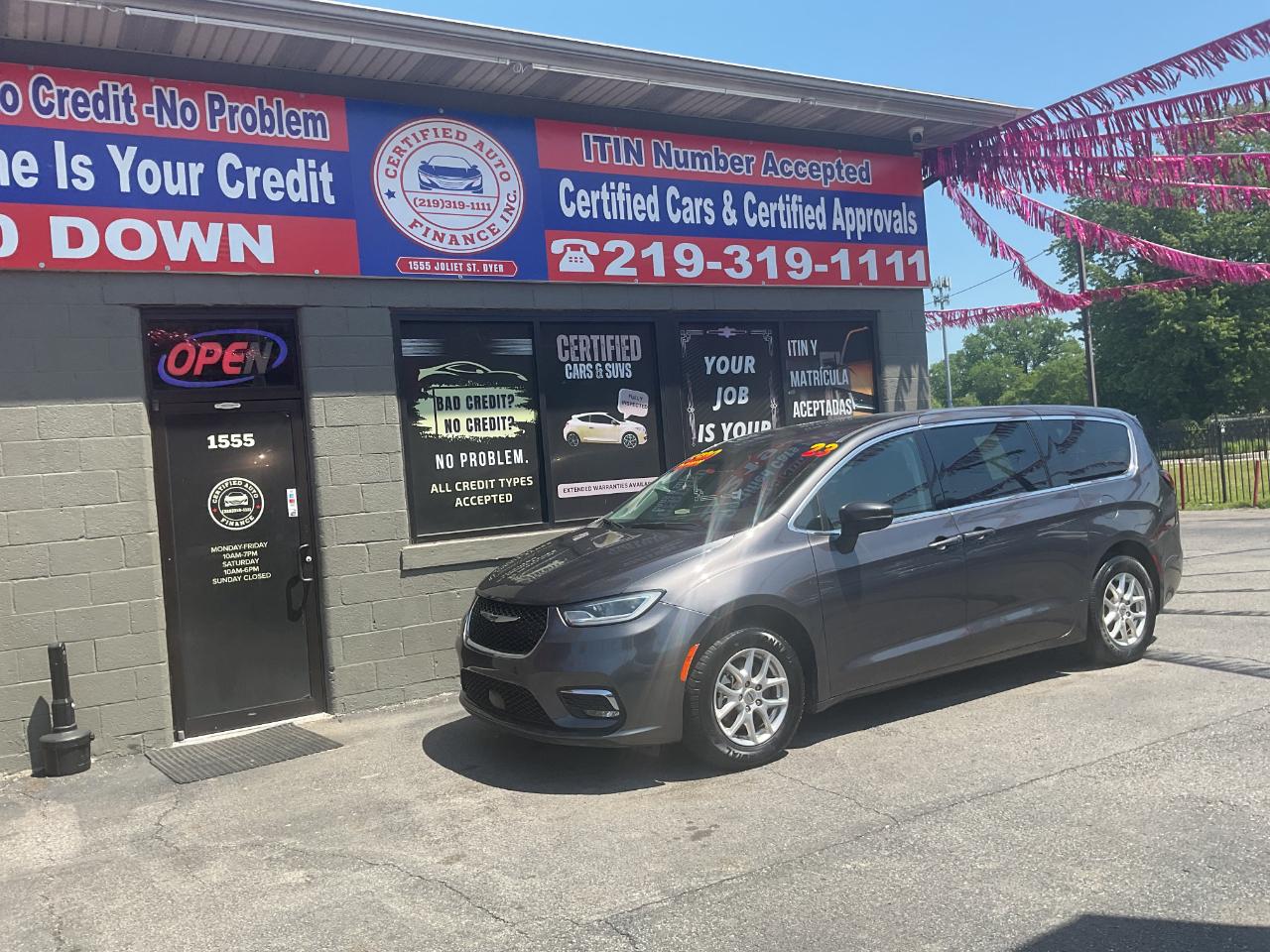 2023 Chrysler Pacifica Touring L