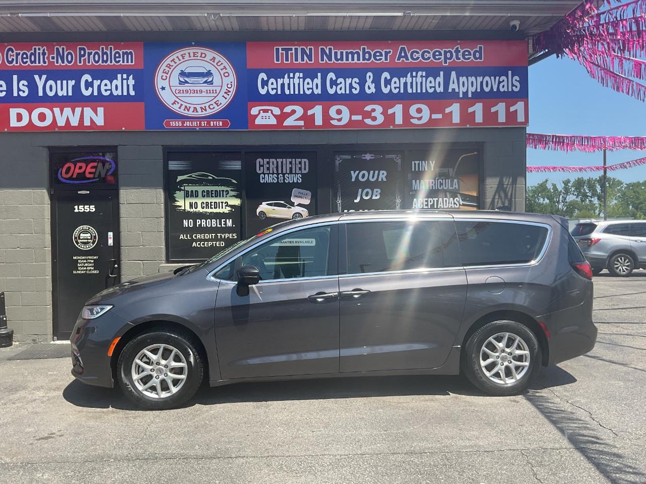 Chrysler Pacifica Touring L 2023