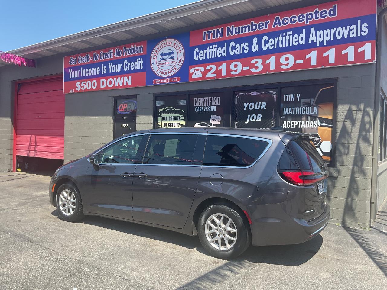 Chrysler Pacifica Touring L 2023