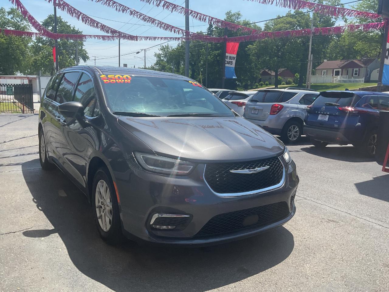 Chrysler Pacifica Touring L 2023