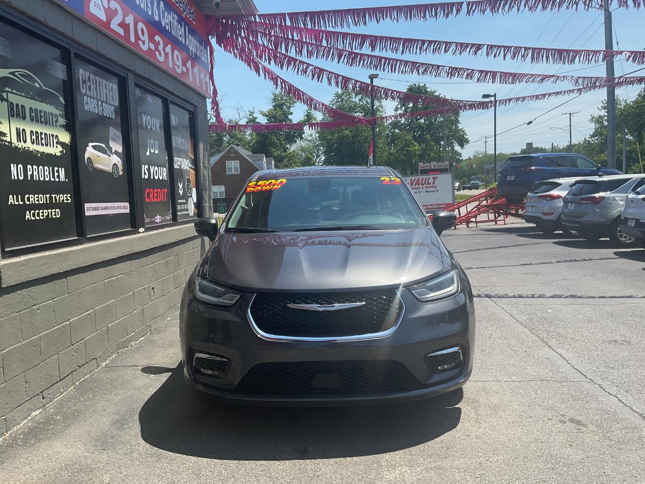 Chrysler Pacifica Touring L 2023