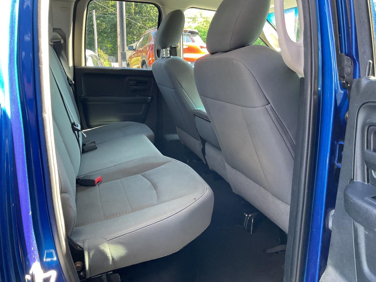 RAM 1500 Tradesman Quad Cab 4WD 2018