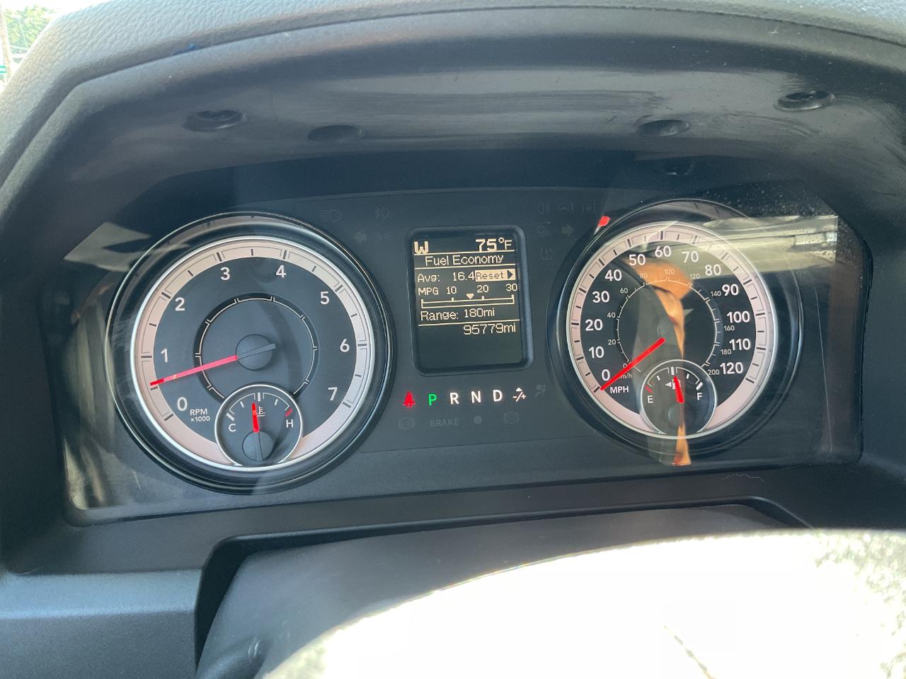 RAM 1500 Tradesman Quad Cab 4WD 2018