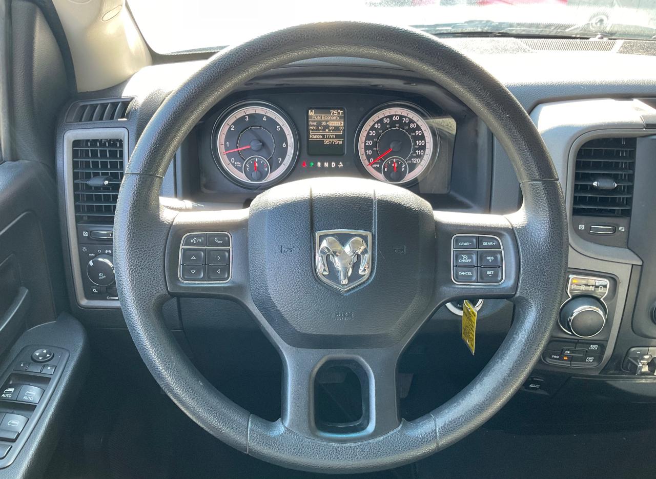 RAM 1500 Tradesman Quad Cab 4WD 2018