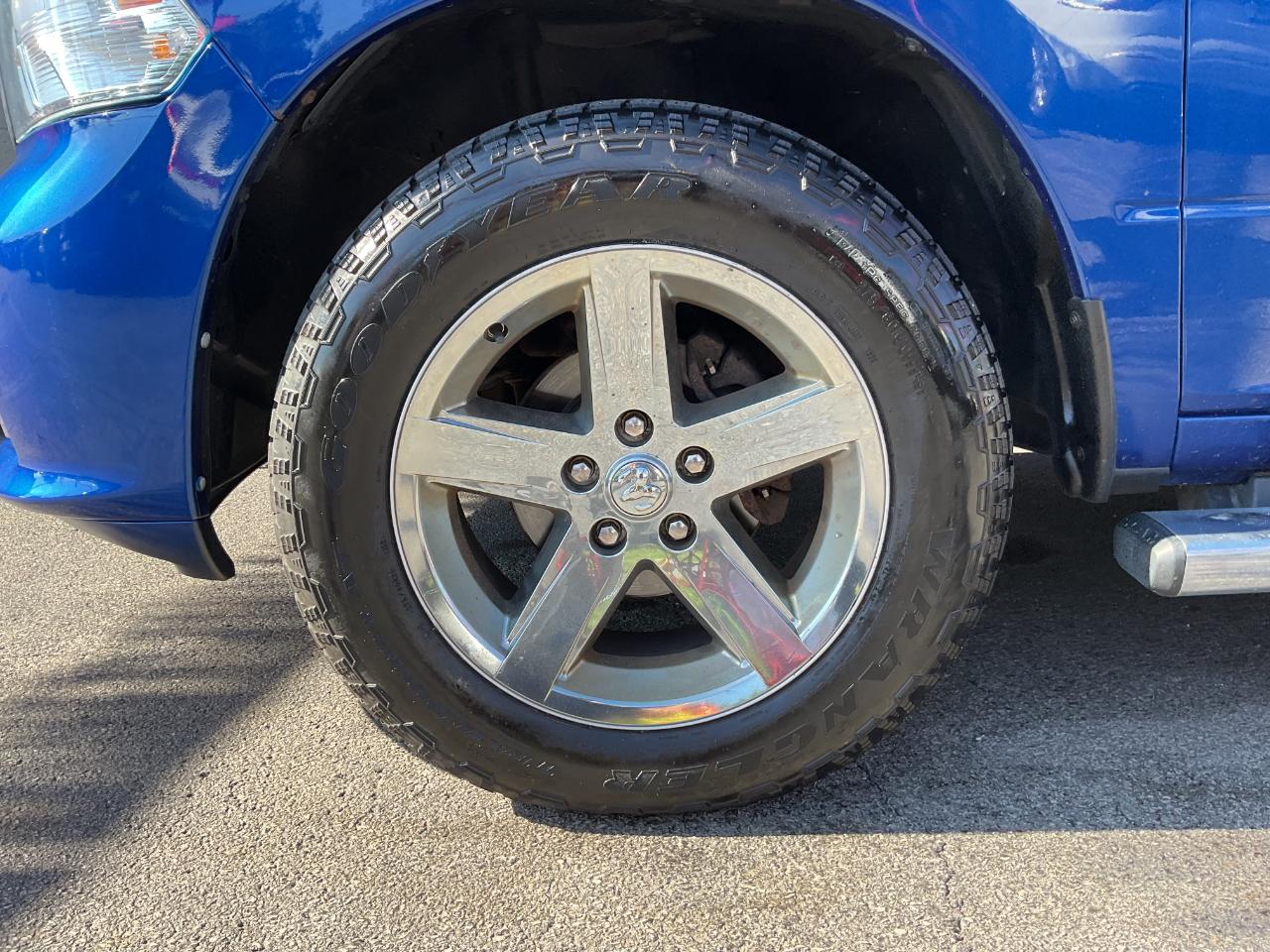 RAM 1500 Tradesman Quad Cab 4WD 2018