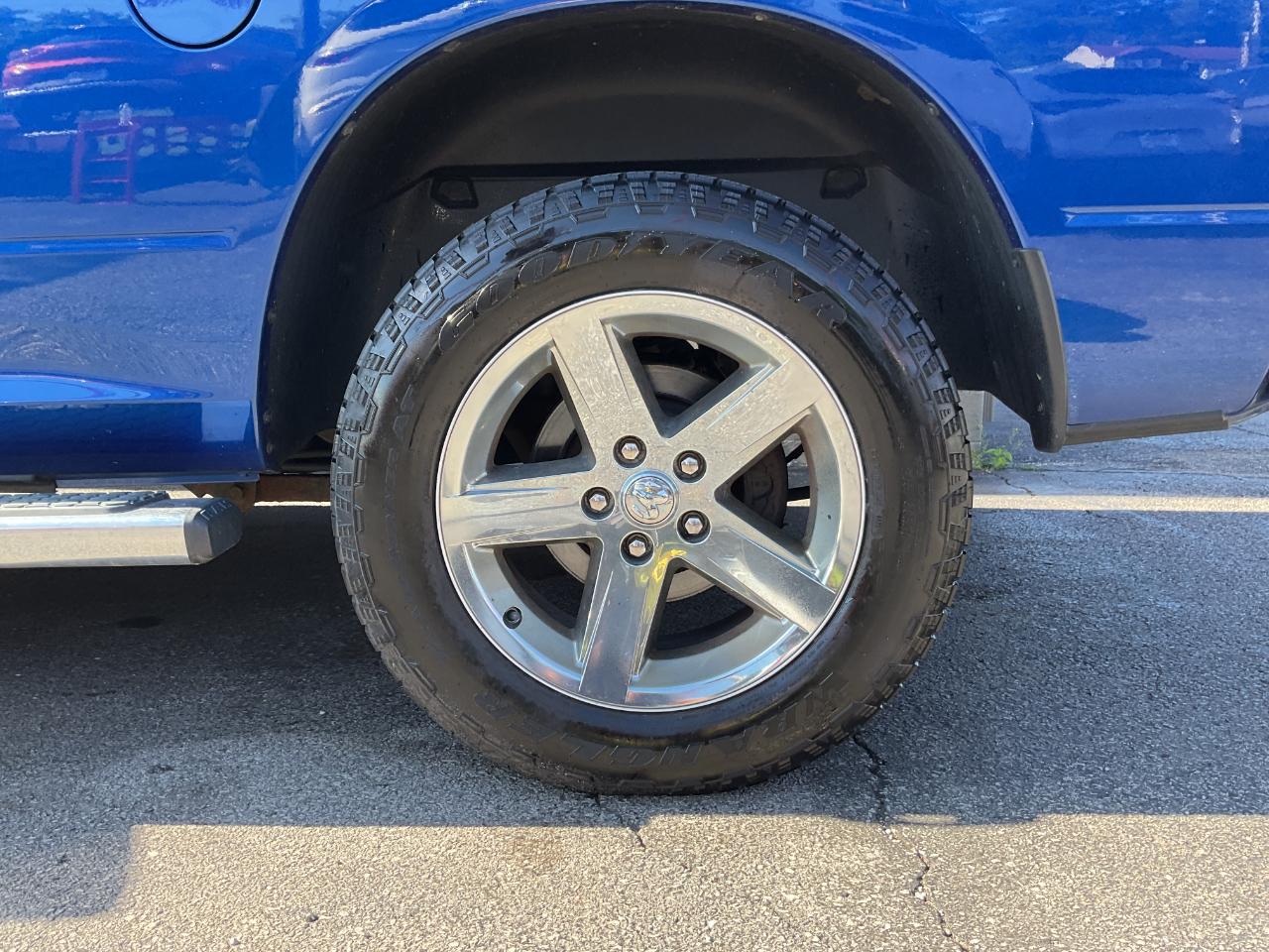 RAM 1500 Tradesman Quad Cab 4WD 2018