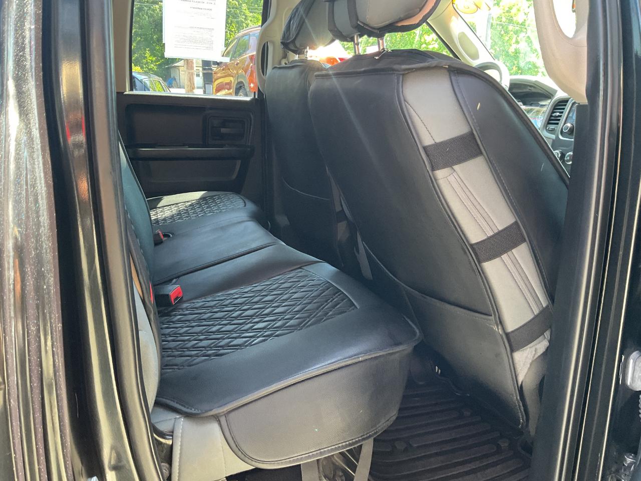RAM 1500 Tradesman Quad Cab 4WD 2018