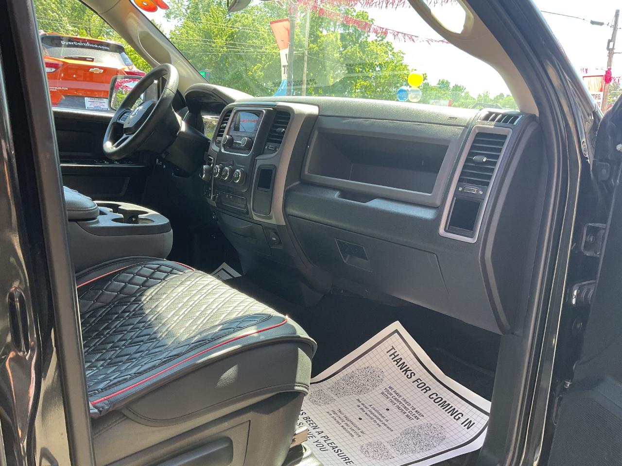 RAM 1500 Tradesman Quad Cab 4WD 2018
