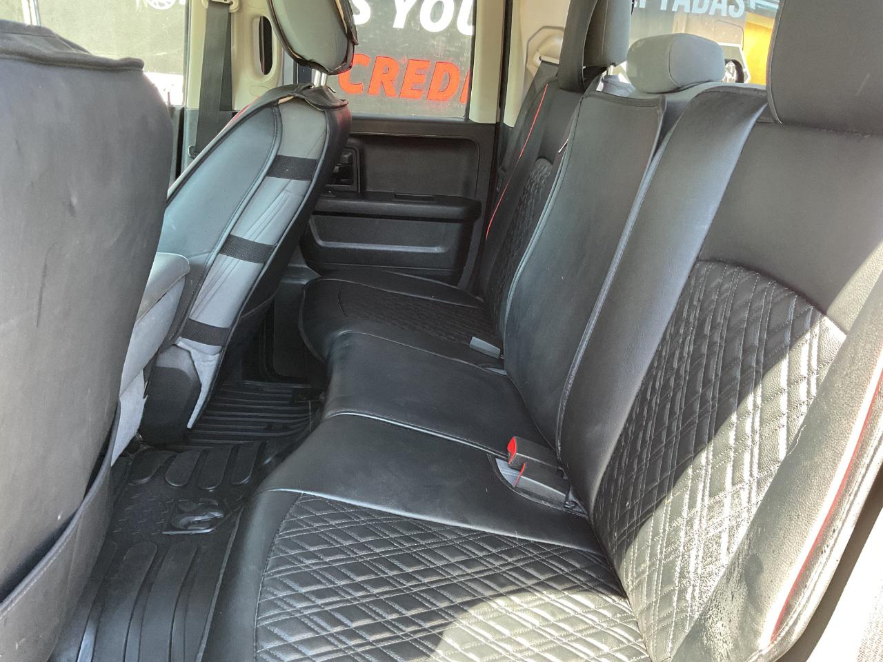 RAM 1500 Tradesman Quad Cab 4WD 2018