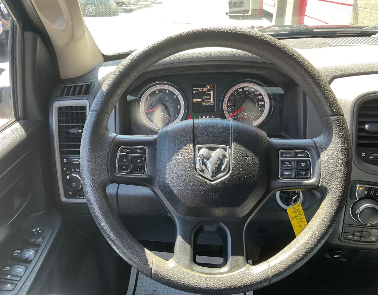 RAM 1500 Tradesman Quad Cab 4WD 2018