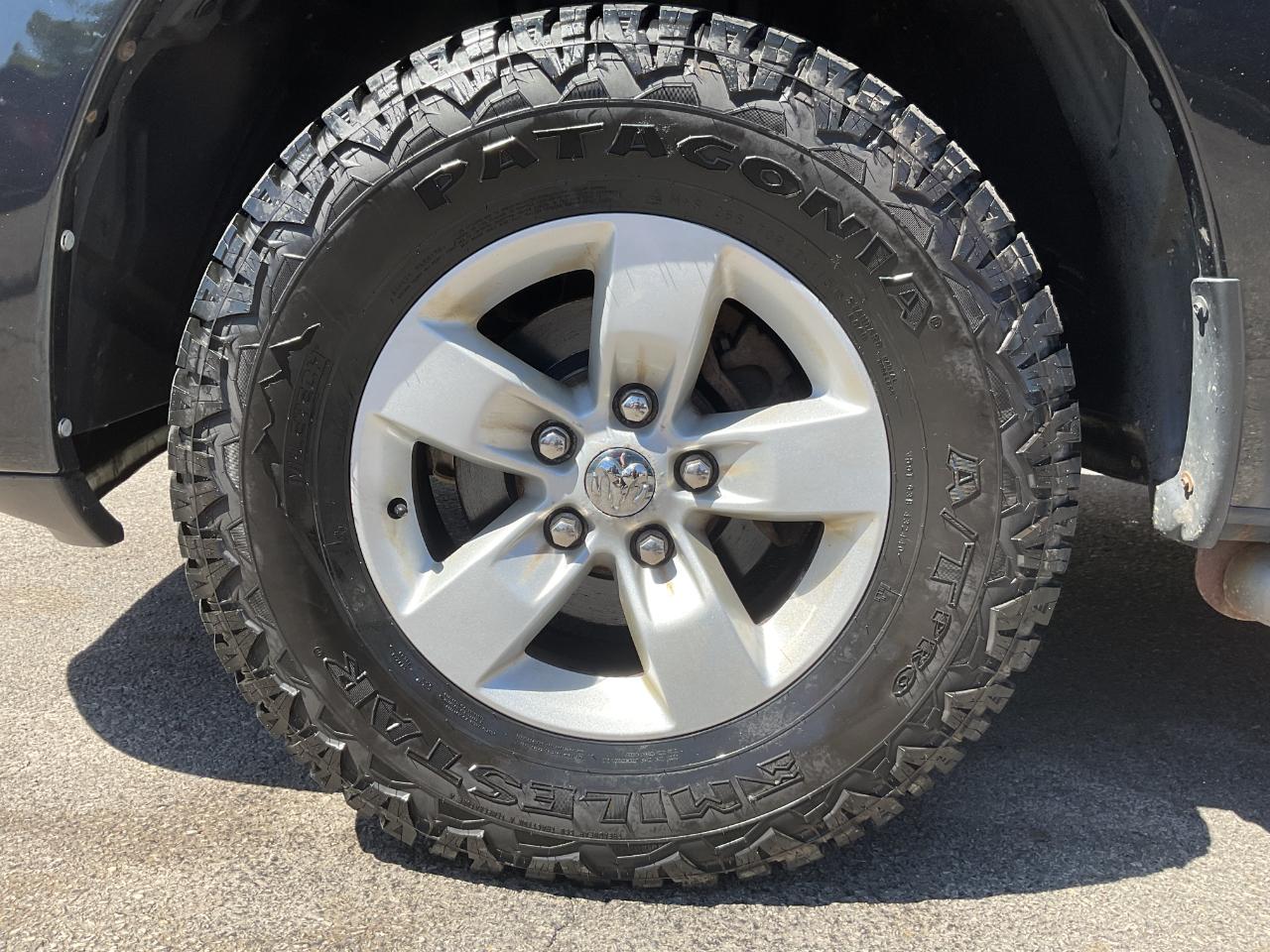 RAM 1500 Tradesman Quad Cab 4WD 2018