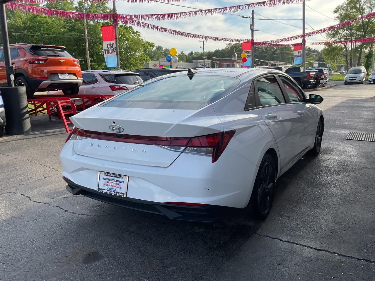 Hyundai Elantra SEL 2023