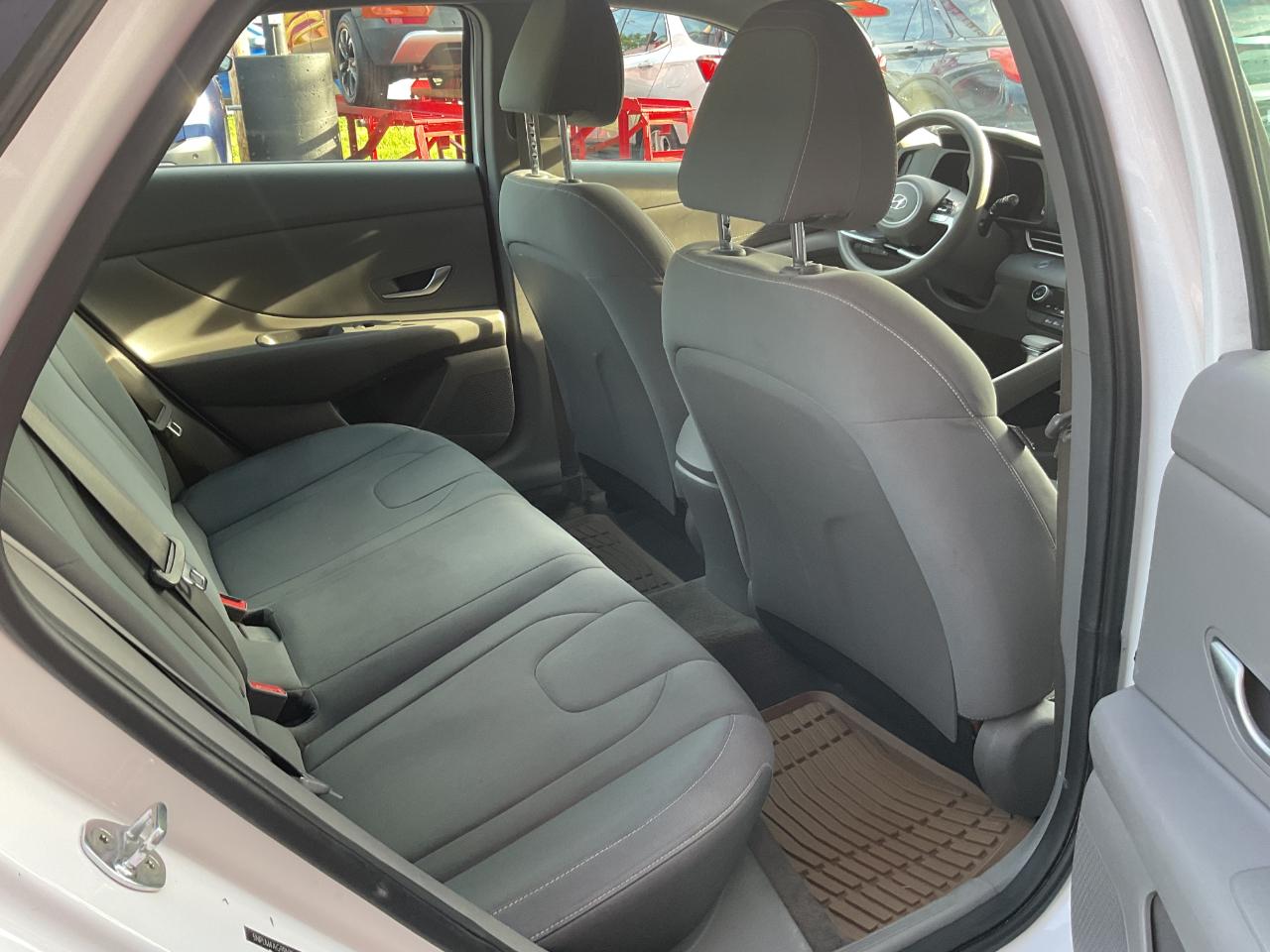 Hyundai Elantra SEL 2023