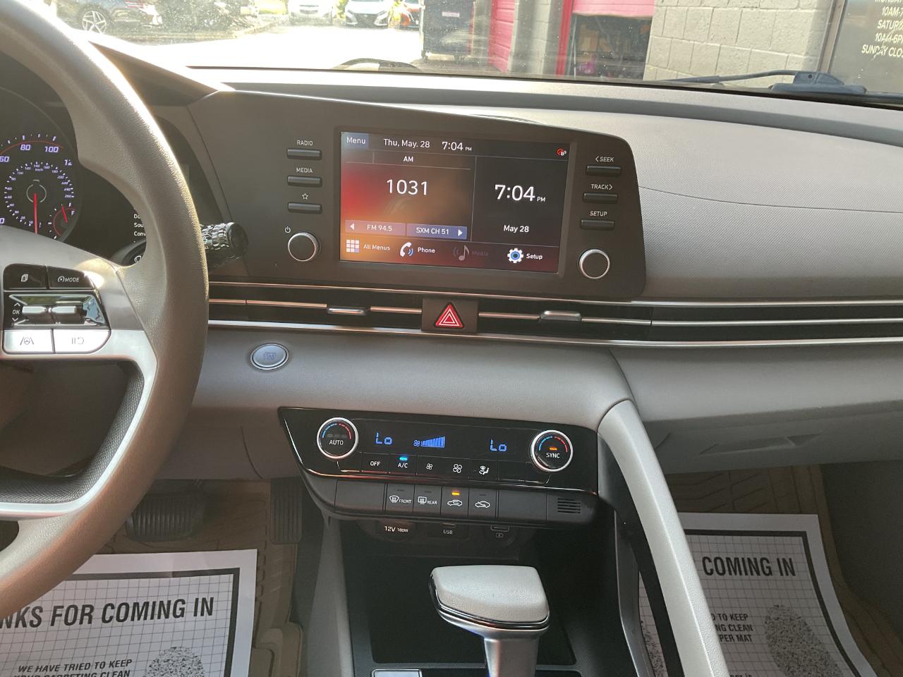 Hyundai Elantra SEL 2023