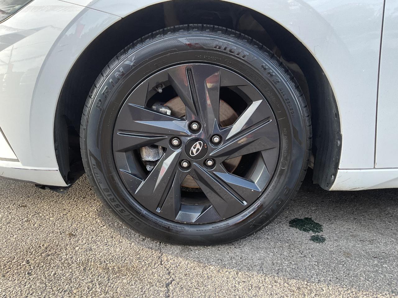 Hyundai Elantra SEL 2023