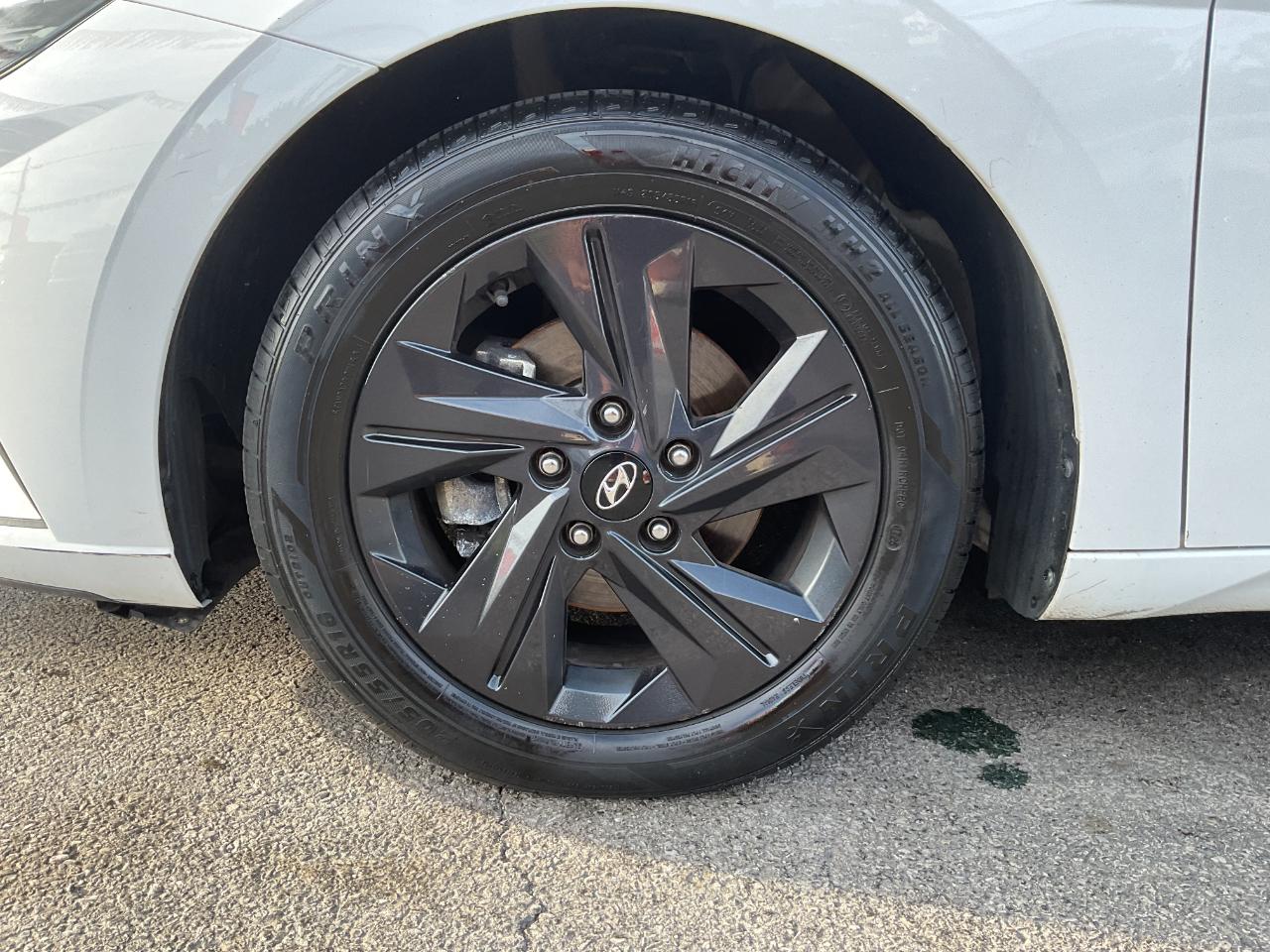 Hyundai Elantra SEL 2023