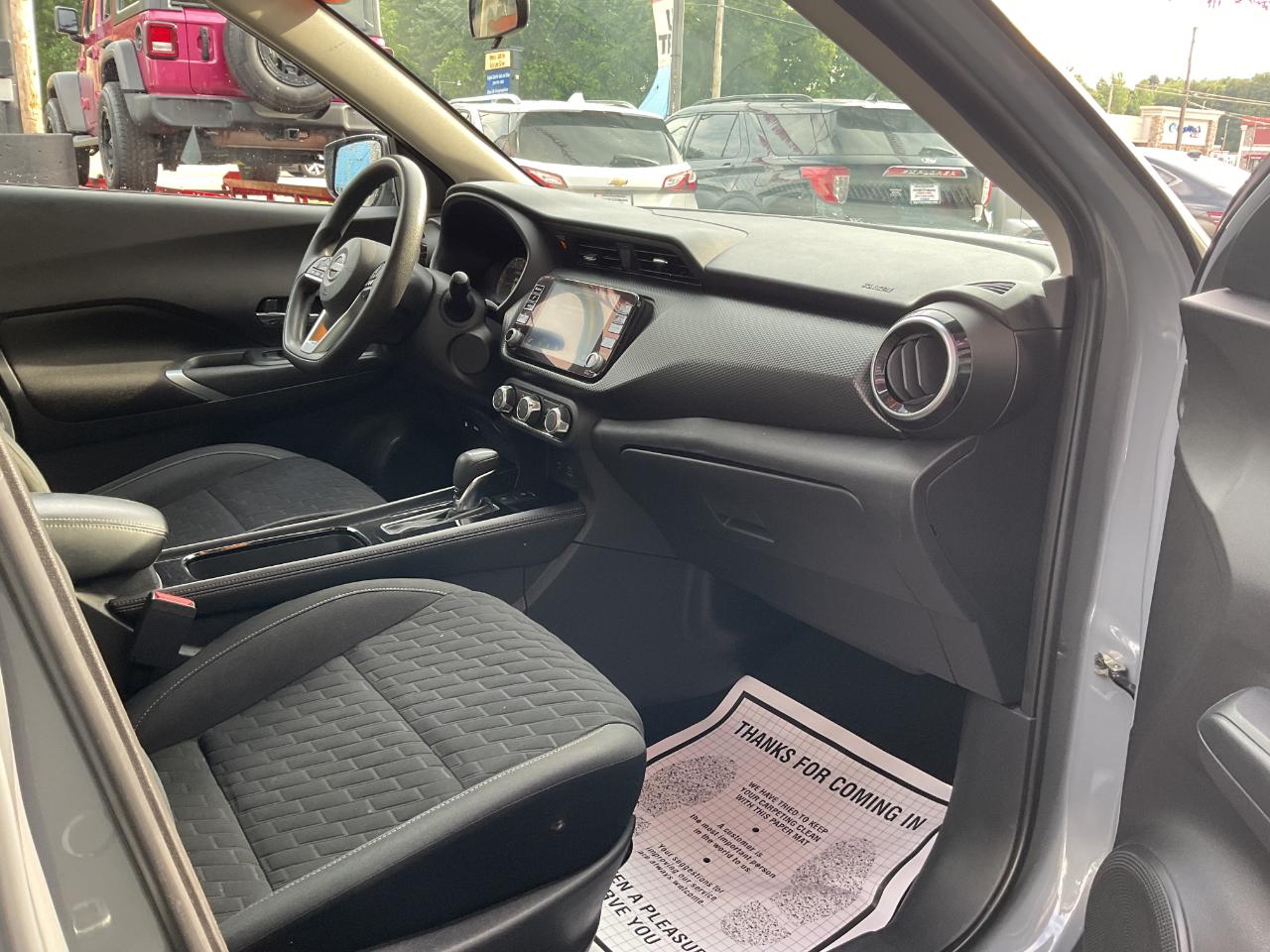 Nissan Kicks SV 2023