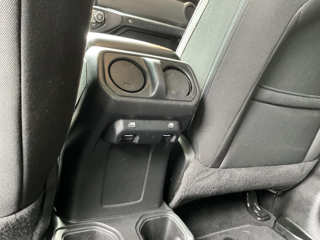 Jeep Wrangler Unlimited Sport 2022