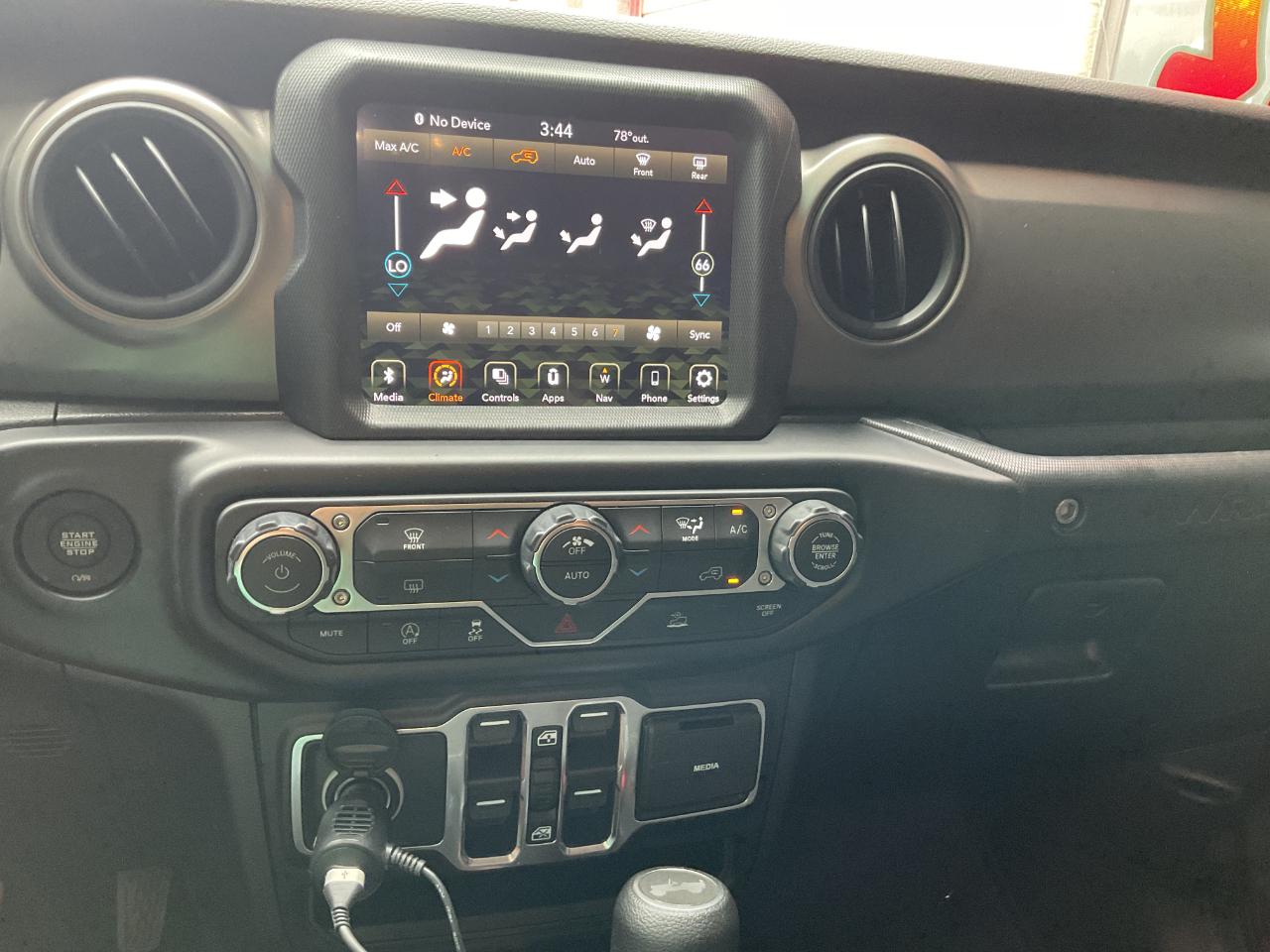 Jeep Wrangler Unlimited Sport 2022