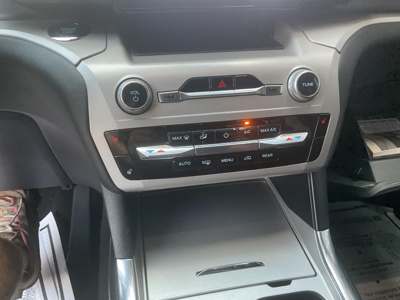 Ford Explorer XLT RWD 2023