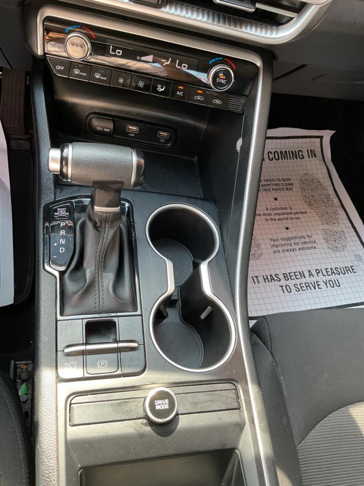 Kia K5 LXS 2023